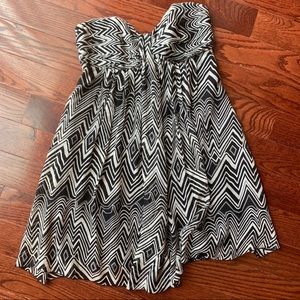 4/$25 Express Cute Dress